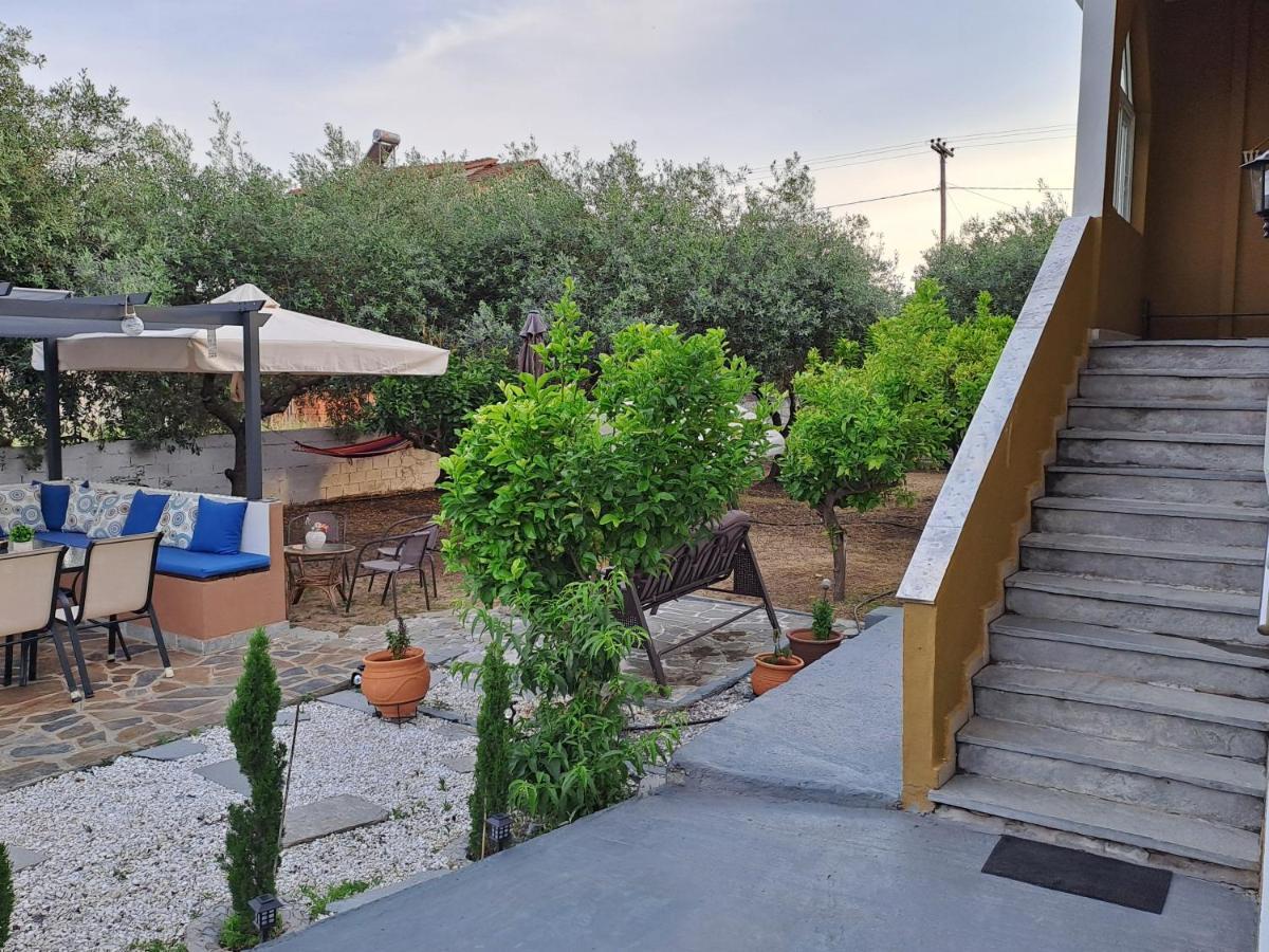 فيلا Myrsini' S House Néa Péramos المظهر الخارجي الصورة