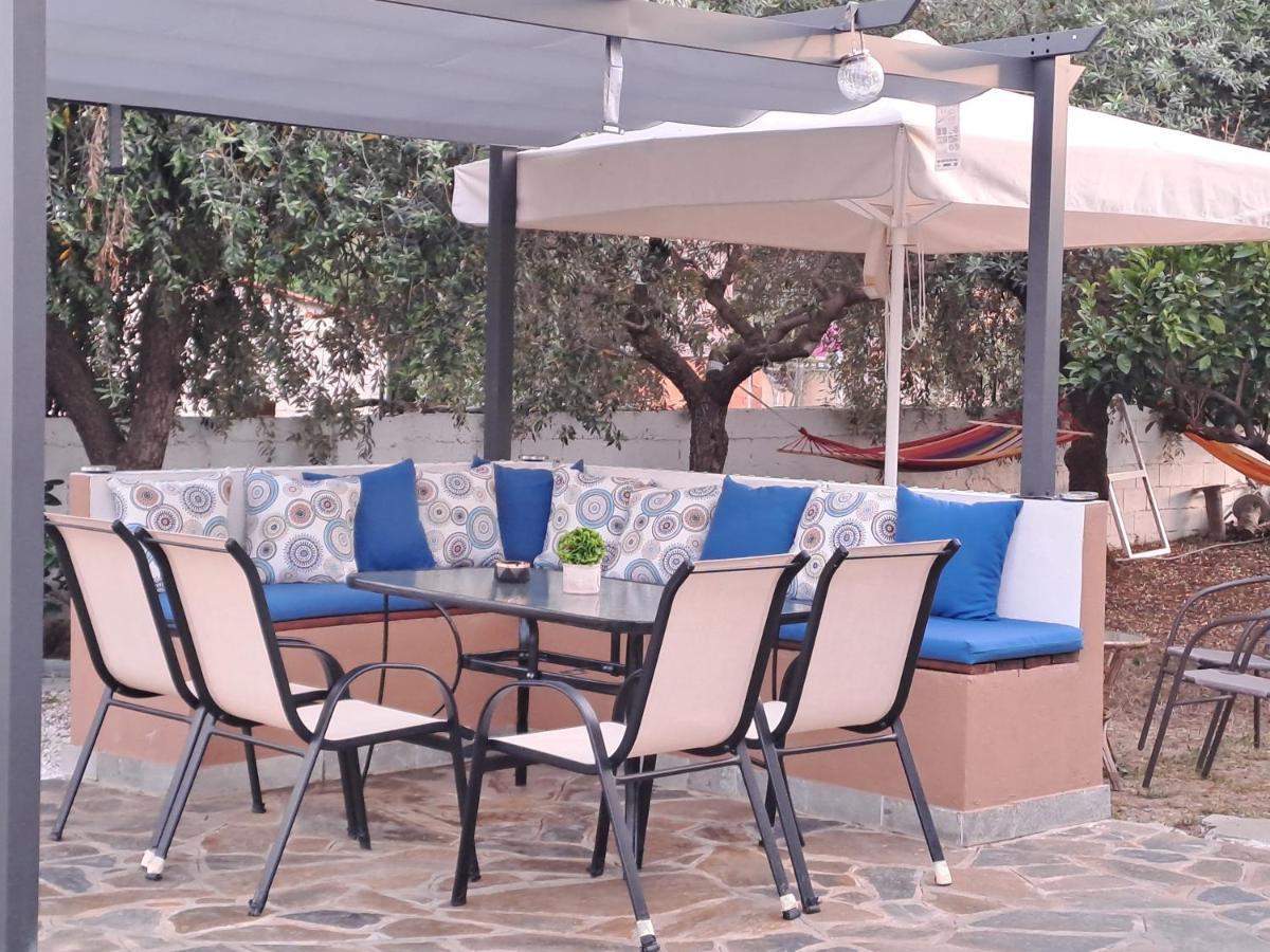 فيلا Myrsini' S House Néa Péramos المظهر الخارجي الصورة