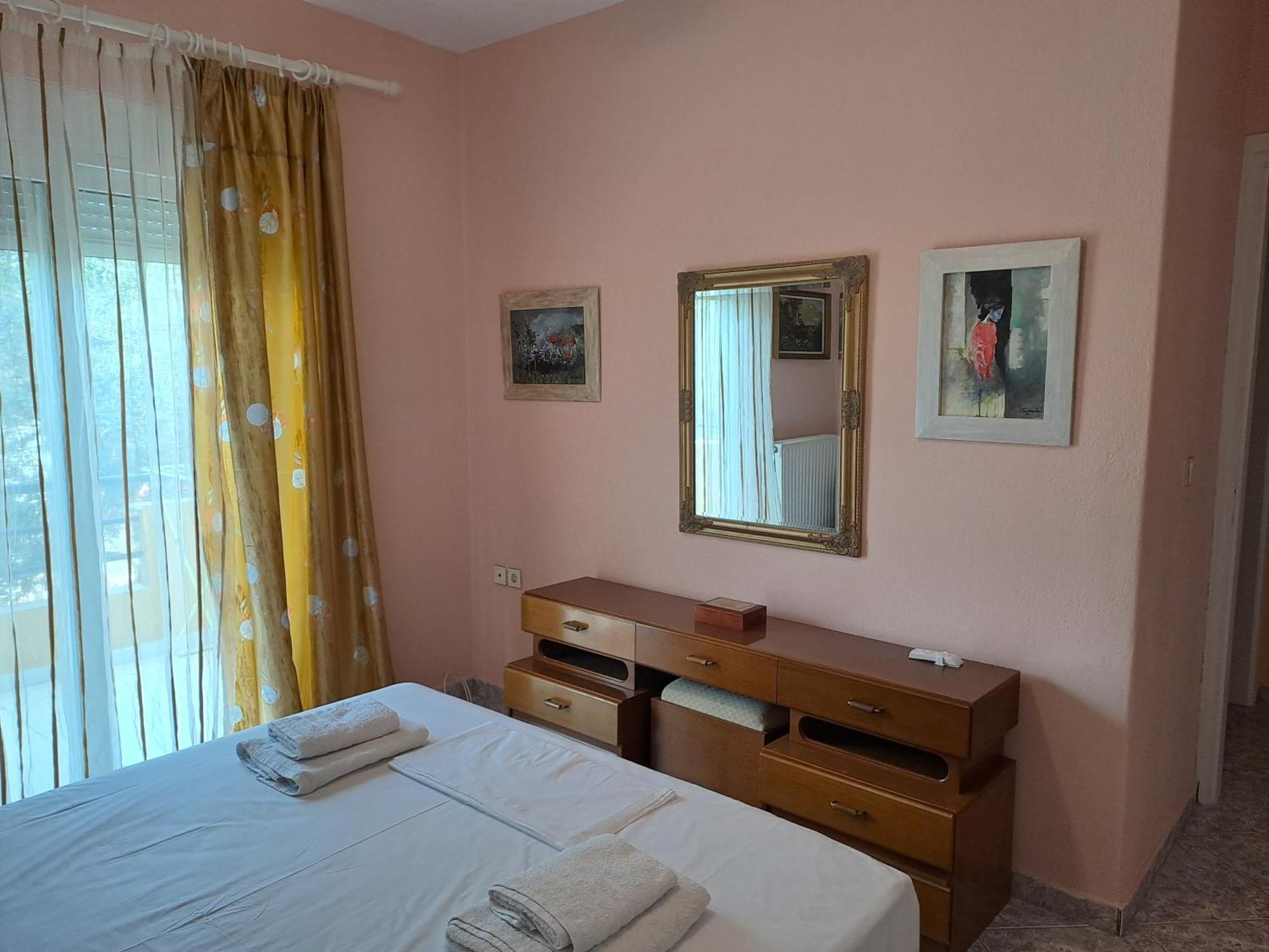 فيلا Myrsini' S House Néa Péramos المظهر الخارجي الصورة